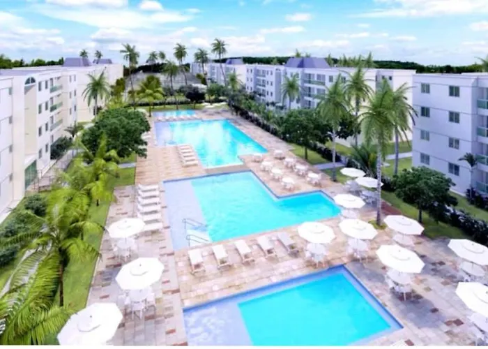 Flat Palm Village